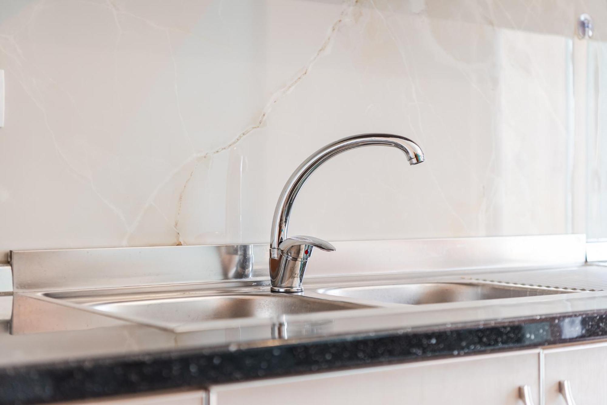 דורס Sunny Central Apartment מראה חיצוני תמונה